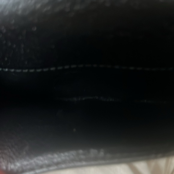 EUC Gucci Small Wallet - Picture 7 of 10